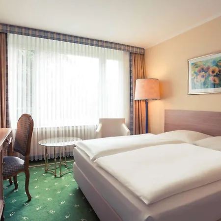 Отель Krefelder Hof Крефельд