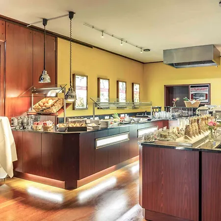 Отель Krefelder Hof Крефельд