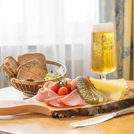 Отель Krefelder Hof Крефельд