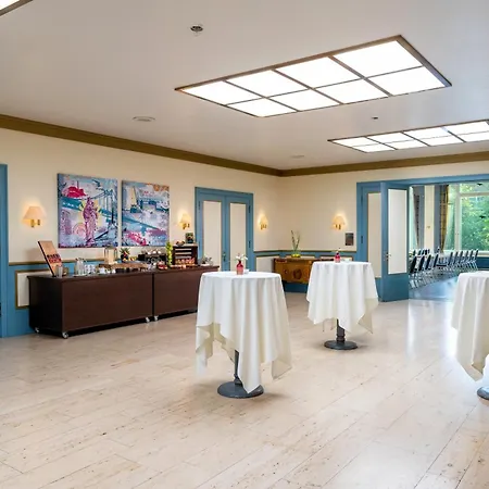 Krefelder Hof Крефельд