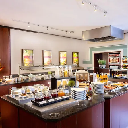 Отель Krefelder Hof 4*