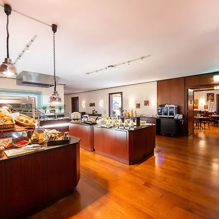 Krefelder Hof Отель