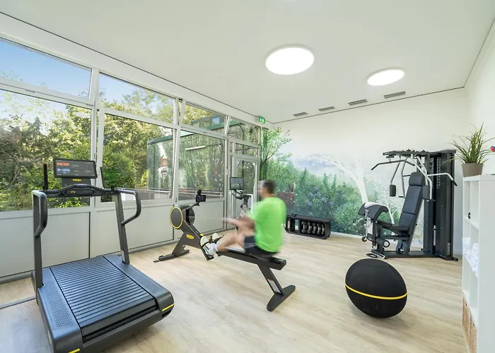 Krefelder Hof Hotel 4*